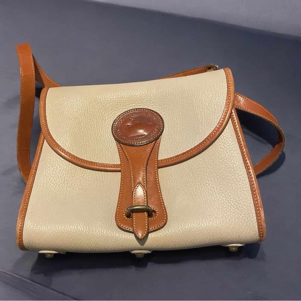 Vintage Dooney & Bourke Cream and Tan Leather Bag